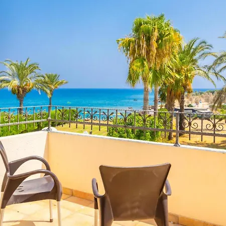 Elysia Villa Paralimni