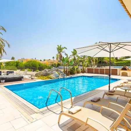 Elysia * Paralimni